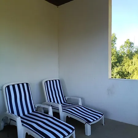 Avec Terrasse Et Jardin * Sainte-Croix