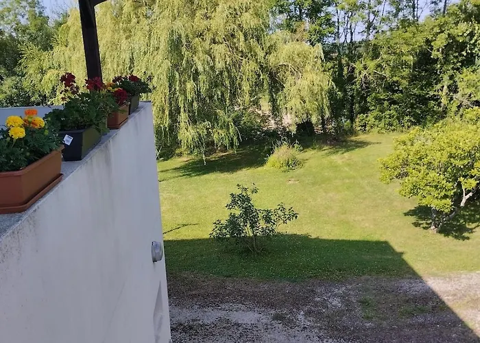 Avec Terrasse Et Jardin بيت للعطل Sainte-Croix (Tarn)